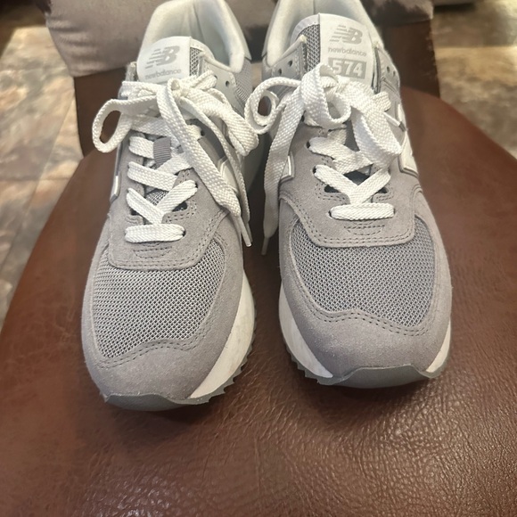 New Balance Women's Sneakers in Gray and White - Picture 2 of 4
